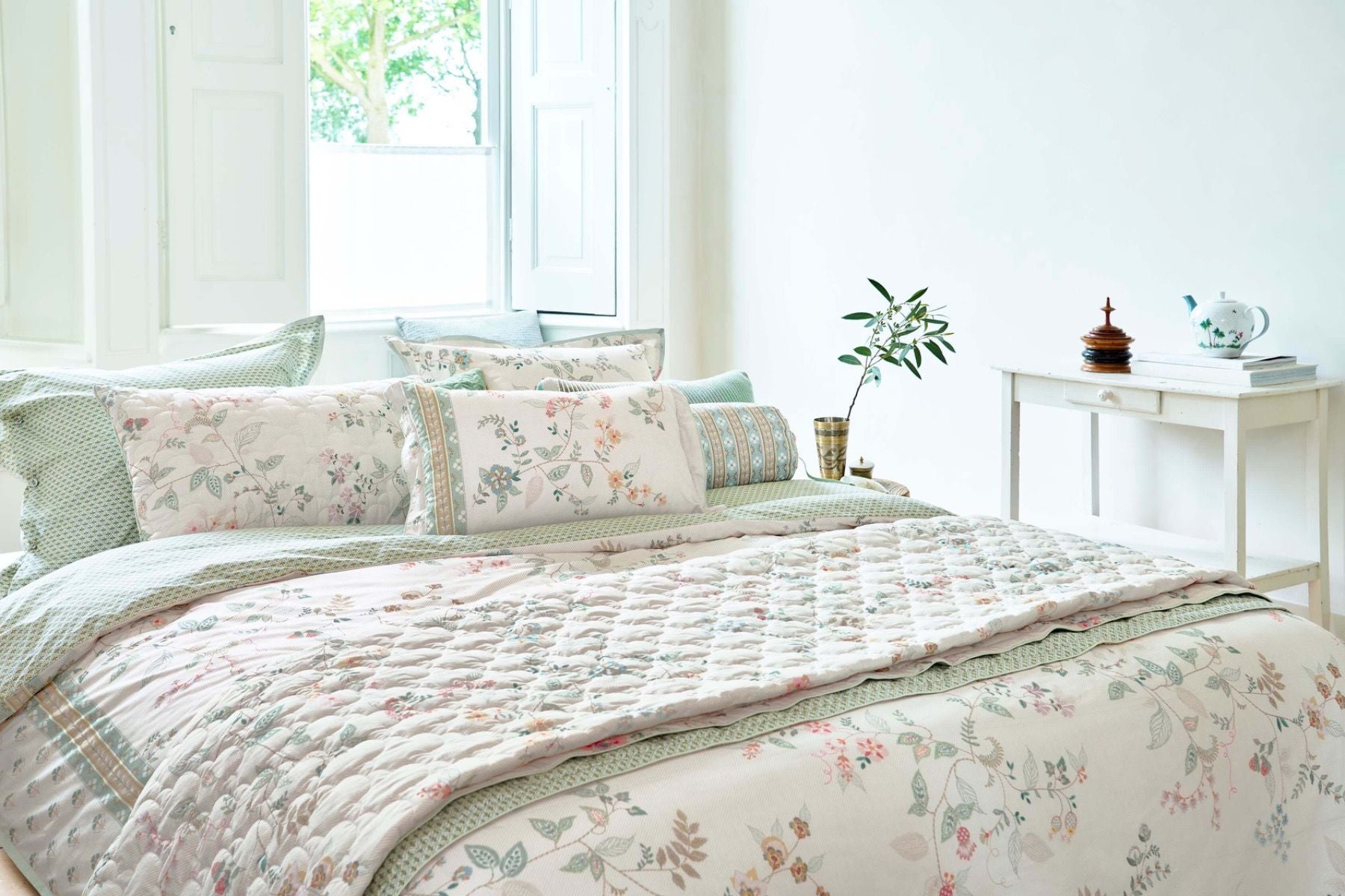 Pip Studio Kili Flower White – Κουβερλί 220×260 cm